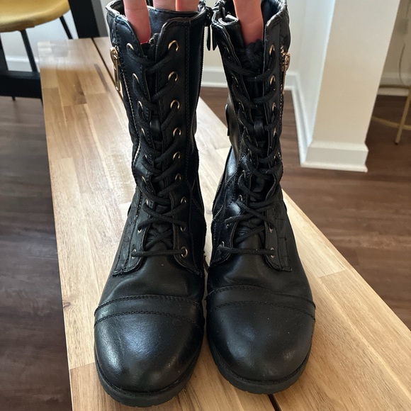 ❄️Quilted Black Combat Boots Size 7.5 - Picture 3 of 8